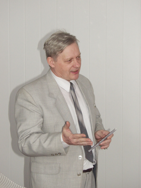 P2233533